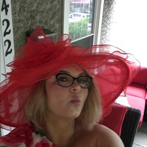 Meet your Posher, Lori